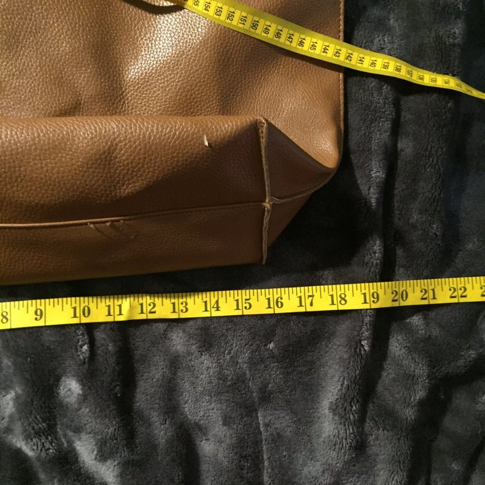 Brown Purse Bag With Mini Bag Included - Picture 2 of 16